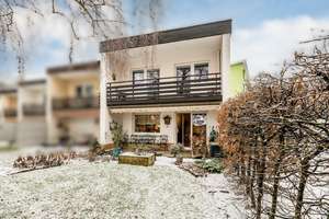 Gepflegtes Haus mit Garten, Balkon & eigener Garage