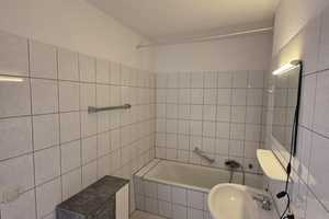 3min zum Bahnhof Rüs.! - 2 Zimmer, EBK, Fußbodenheizung, Tiefgaragenparkplatz – Friedensstraße 4, 65428 Groß-Gerau (Kreis) – Vorschaubild 7