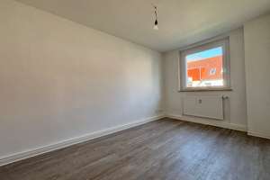 TOP renovierte 3-Zimmer Wohnung in ruhiger Seitenstraße (Gebäude frisch modernisiert) – 44379 Kirchlinde, Dortmund – Vorschaubild 2