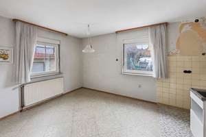 Ein Zweifamilienhaus für Generationen – mit viel Gestaltungsspielraum in Kleinwallstadt-Hofstetten – Die vollständige Adresse der Immobilie erhältst du vom Anbieter., 63839 Kleinwallstadt – Vorschaubild 6