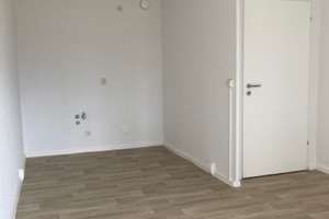 Familienfreundliches Zuhause: Neu saniert, zwei Balkone, ruhige Lage am Herrenberg – Tungerstraße 4, 99099 Herrenberg, Erfurt – Vorschaubild 3