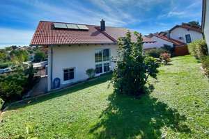 Traumhaus mit großem Grundstück in Oberbergkirchen – Die vollständige Adresse der Immobilie erhältst du vom Anbieter., 84564 Oberbergkirchen – Vorschaubild 3