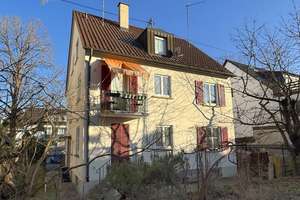 Charmantes, kleines 3-Familienhaus mit Garten - komplett frei - perfekt für Umbau - mit Ihren Ideen – Die vollständige Adresse der Immobilie erhältst du vom Anbieter., 70734 Fellbach – Vorschaubild 3