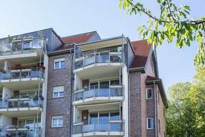 Krefeld Cracau! Moderne 4-Zimmer-Maisonettewohnung mit tollem Sonnenbalkon & Tiefgaragenstellplatz! – Die vollständige Adresse der Immobilie erhältst du vom Anbieter., 47799 Cracau, Krefeld – Vorschaubild 2