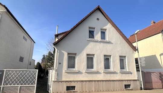 Bild von Raum für Generationen! Wohnhaus und Gartenbungalow - auf einem Grundstück - in attraktiver Citylage