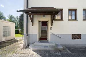 Zwei- bis Drei-Familienhaus! Schöne Lage und großer Garten – Die vollständige Adresse der Immobilie erhältst du vom Anbieter., 85356 Freising – Vorschaubild 8