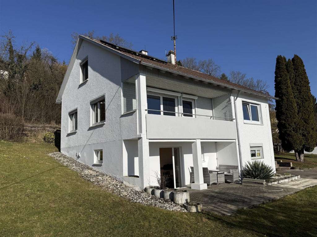 Immobilie in Rottenacker - Familienidylle mit Weitblick  Einfamilienhaus in sonniger Süd-West-Hanglage in Rottenacker au - Bild 0
