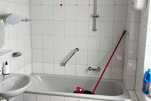 Geräumige 4-Zimmerwohnung in zentraler Lage zu verkaufen – Die vollständige Adresse der Immobilie erhältst du vom Anbieter., 42651 Solingen-Mitte, Solingen – Vorschaubild 10