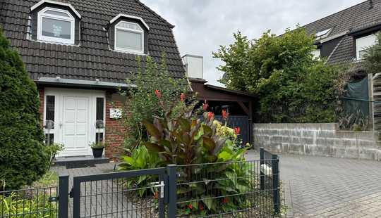 Bild von Nettes Reihenendhaus 
sucht kleine Familie 
mit Liebe zum Detail
+ Carport