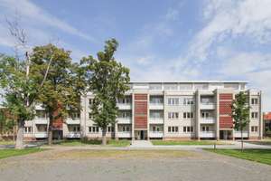 Koffer packen in Gohlis – 3 Zimmer • 2 Balkone • 2 Stellplätze • Bezugsfrei  – Olbrichtstr. 4 K, 4157 Gohlis-Nord, Leipzig – Vorschaubild 3