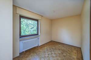 Freistehendes Zweifamilienhaus mit zwei Stellplätzen und Garage, am ruhigen Privatweg gelegen. – Die vollständige Adresse der Immobilie erhältst du vom Anbieter., 40489 Angermund, Düsseldorf – Vorschaubild 20