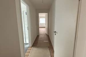 ERSTBEZUG NACH SANIERUNG! Schöne 2-Zimmer-Wohnung  in Bonn-Poppelsdorf!! Ruhelage! – Die vollständige Adresse der Immobilie erhältst du vom Anbieter., 53115 Poppelsdorf, Bonn – Vorschaubild 4
