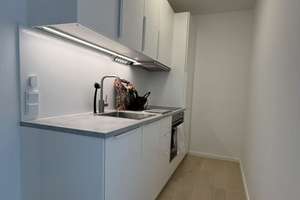 Erstbezug-Helles 14m² Zimmer, Top Lage Candidstr. ab sofort – Candidstraße 3, 81543 Siebenbrunn, München – Vorschaubild 3