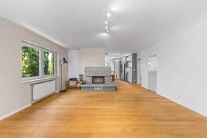 Erstbezug nach Sanierung: Villa am Kapellenberg in Pfuhl – Die vollständige Adresse der Immobilie erhältst du vom Anbieter., 89233 Neu-Ulm – Vorschaubild 2
