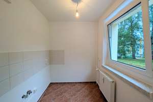 Charmante 2-Zimmer-Wohnung mit Dusche und Loggia – Wenzel-Verner-Straße 74, 9120 Helbersdorf, Chemnitz – Vorschaubild 4