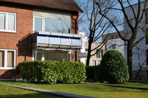 Sonnige 3-Zi. Oase mit Terrasse & XL-Garten am Zylinderviertel (Nähe UKE) – Neuwertiger Zweitbezug! – Henning-Wulf-Weg 14a, 22529 Lokstedt, Hamburg – Vorschaubild 13