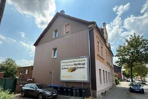 MFH mit ca. 375 m² Wohn-/ Nutzfläche und schönem Garten