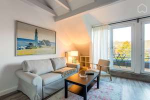 Möblierte Dachgeschosswohnung in Hamburg-Marienthal – Osterkamp 9, 22043 Marienthal, Hamburg – Vorschaubild 1