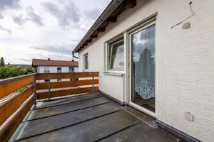 Sanierte Doppelhaushälfte mit Energieplus, großen Garagen und extra Büro – Wolfgang-Droßbach-Straße 39, 92242 Hirschau – Vorschaubild 19
