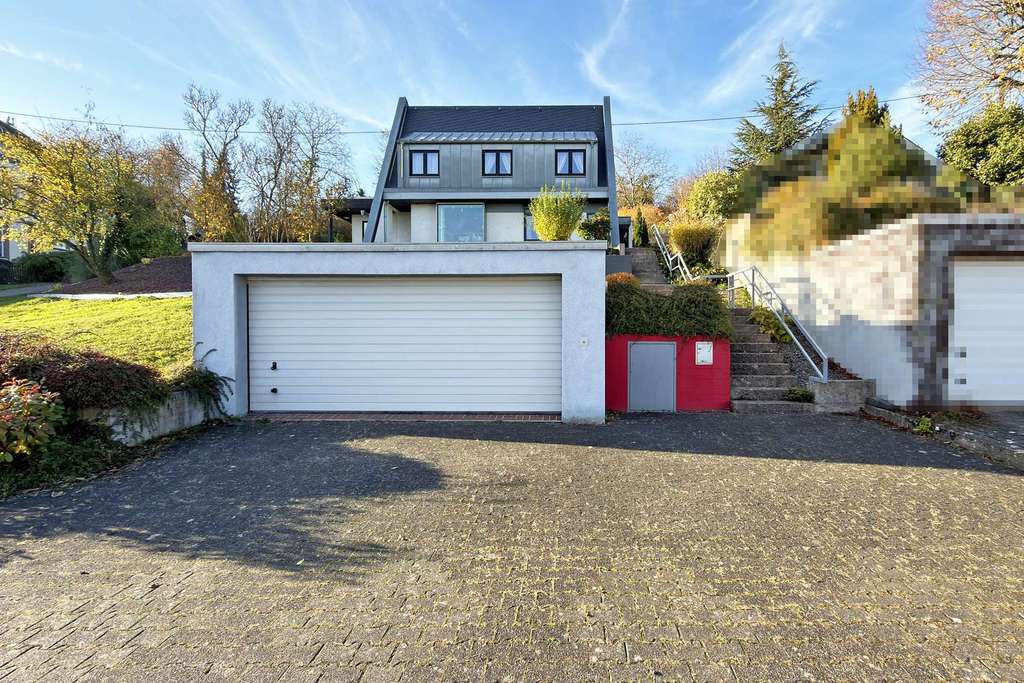 Immobilie in Newel - Architektenhaus mit separatem Gästehaus, Doppelgarage und weitläufigem Grundstück in Newel-Beßlich - Bild 2