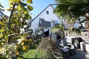 STILVOLLES EINFAMILIENHAUS
MIT EINLIEGERWOHNUNG UND GARTEN – Die vollständige Adresse der Immobilie erhältst du vom Anbieter., 72124 Pliezhausen – Vorschaubild 3