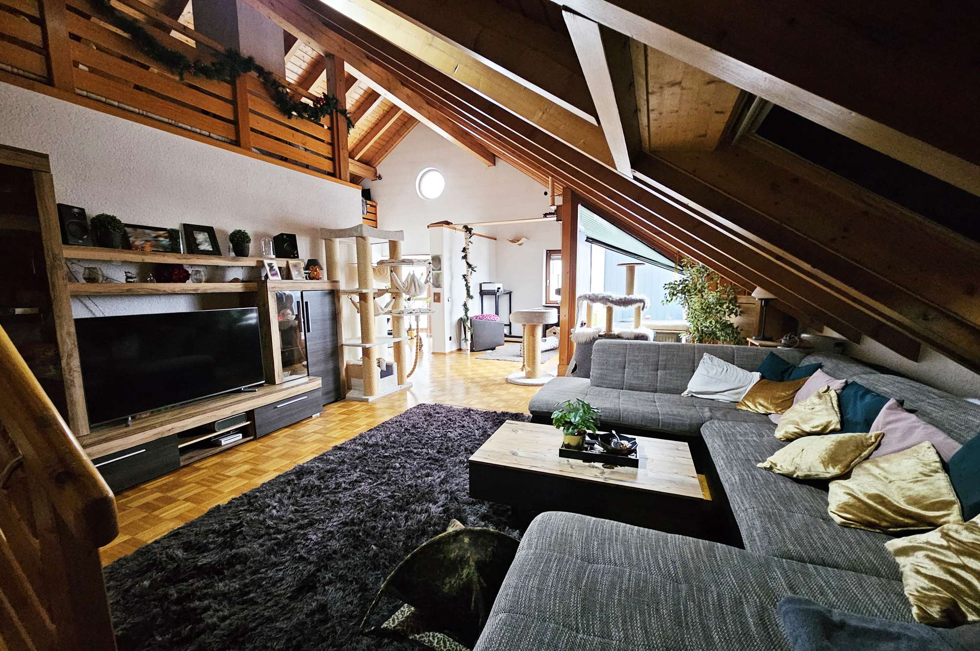 Immobilie in Rheinstetten - Großzügiges, teilweise vermietetes Mehrparteienhaus in gutem Zustand in Rheinstetten-Mörsch - Bild 2