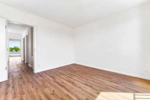 Stadthaus Erstbezug für die gesamte Familie ! – Die vollständige Adresse der Immobilie erhältst du vom Anbieter., 22045 Jenfeld, Hamburg – Vorschaubild 17
