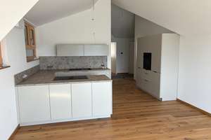 Fernsicht garantiert - KfW 40 Haus - letzte Wohneinheit inkl. EBK – 79112 Opfingen, Freiburg im Breisgau – Vorschaubild 5