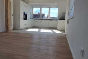 Erstbezug! Sehr schöne, helle und freundliche DG-Wohnung – Nürnberg – Vorschaubild 2