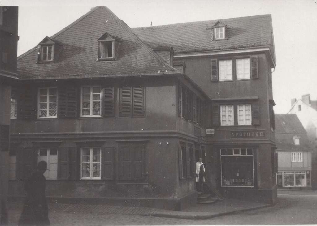 Immobilie in Altenkirchen (Westerwald) - Historisches Gebäude mit viel Potenzial - Bild 1
