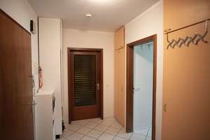Gepflegte, ruhige 2-Zimmer-Wohnung mit Balkon und EBK in Saarbrücken-Rotenbühl – Die vollständige Adresse der Immobilie erhältst du vom Anbieter., 66123 St. Johann, Saarbrücken – Vorschaubild 4