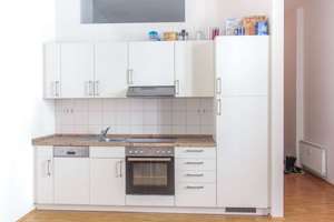 Immobilie in Bestlage – vermietete Altbauwohnung in Prenzlauer Berg – Die vollständige Adresse der Immobilie erhältst du vom Anbieter., 10439 Prenzlauer Berg, Berlin – Vorschaubild 4
