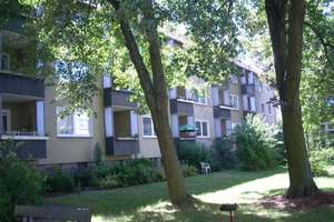 Auf gute Nachbarschaft - schicke 2-Zimmer-Wohnung mit Balkon – Hogrefestr. 27, 30419 Stöcken, Hannover – Vorschaubild 1