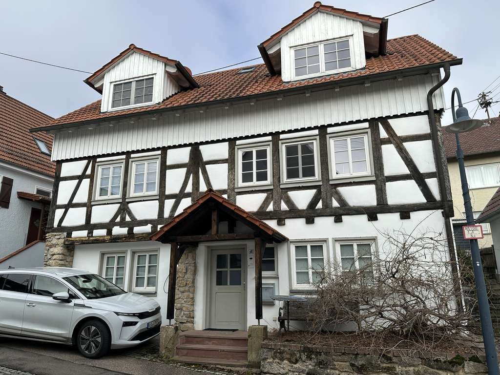 Immobilie in Rutesheim - Einfamilienhaus mit ca. 6 Zimmern in Rutesheim - Bild 0