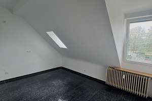 Teilsanierte 3-Zimmer-Dachgeschosswohnung mit Neckarblick in Mannheim-Neuostheim – 68163 Neuostheim/Neuhermsheim, Mannheim – Vorschaubild 4