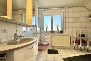 Großzügig, gepflegt, energieeffizient – Stilvolles Einfamilienhaus in begehrter Lage – Die vollständige Adresse der Immobilie erhältst du vom Anbieter., 73434 Fachsenfeld, Aalen – Vorschaubild 11