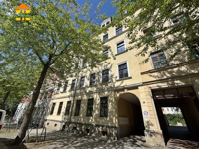 In 2 Minuten am Schloßteich - Familientraum mit Balkon und Einbauküche