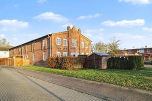 Mehrfamilienhaus in Groß Kedingshagen – Substanzstark & laufend saniert – Die vollständige Adresse der Immobilie erhältst du vom Anbieter., 18445 Kramerhof – Vorschaubild 1