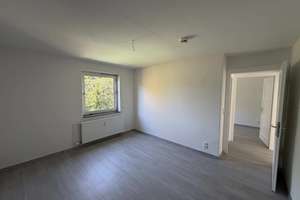Frisch renoviert & bereit zum Einziehen – schöne 3-Zimmer-Wohnung in Thiede – 38239 Thiede, Salzgitter – Vorschaubild 3