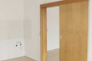 Schöne 2 Zimmer Altbauwohnung mit großer Küche – Heerstraße 118, 47053 Duisburg – Vorschaubild 8