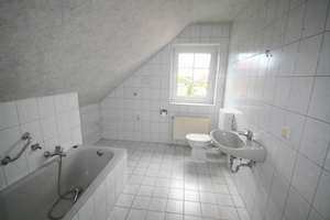 gemütliche Dachgeschosswohnung in WOB-Neindorf mit PKW-Stellplatz – Die vollständige Adresse der Immobilie erhältst du vom Anbieter., 38446 Neindorf, Wolfsburg – Vorschaubild 9