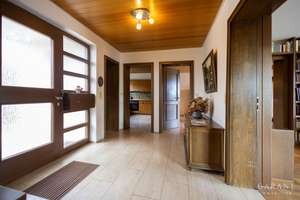 Großes Einfamilienhaus mit toller Architektur in Bestlage von Öhringen – Die vollständige Adresse der Immobilie erhältst du vom Anbieter., 74613 Öhringen – Vorschaubild 4