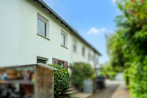 Bezahlbares Eigenheim in Bonn: kompaktes Reihenhaus mit Garten und Keller – Die vollständige Adresse der Immobilie erhältst du vom Anbieter., 53121 Endenich, Bonn – Vorschaubild 2