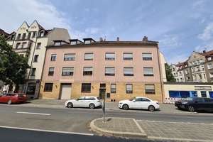 St. Leonhard von oben! Helle 4-Zimmer-Wohnung mit ca. 98,9 qm & kleinem Westbalkon im obersten Stock – Die vollständige Adresse der Immobilie erhältst du vom Anbieter., 90439 Sankt Leonhard, Nürnberg – Vorschaubild 1