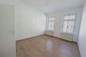 +++GROßE 3-R. WHG. +TAGESLICHTBAD m. WANNE+++GROßZÜGIGE RÄUME + BALKON+++ – 4317 Reudnitz-Thonberg, Leipzig – Vorschaubild 2