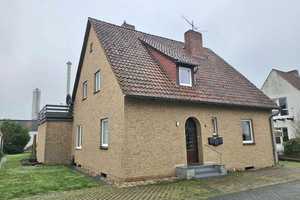 Saniertes Mehrfamilienhaus mit großer Dachterrasse in ruhiger - dennoch zentraler Lage, Uelzen – Rupertusweg 6, 29525 Uelzen (Kreis) – Vorschaubild 1