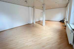 Bezugsfreie 4-Zimmer-Wohnung mit Balkon und zwei Bädern im Herzen von Fürth – Die vollständige Adresse der Immobilie erhältst du vom Anbieter., 90762 Altstadt, Innenstadt, Fürth – Vorschaubild 3