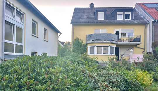 Bild von Oberursel-Eichwäldchen! 3 Mehrfamilienhäuser auf großem Grundstück suchen neuen Besitzer!