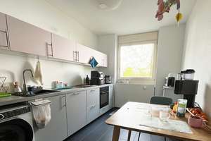 Hell & modern & viel Platz: 3 Zimmer mit Balkon, guter Schnitt, modernes Bad, Gäste-WC, Aufzug – Alteburger Straße 288, 50968 Bayenthal, Köln – Vorschaubild 7