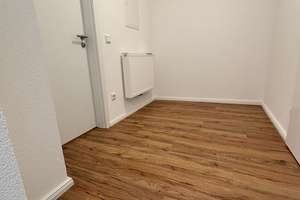 Kernsanierte Dachgeschosswohnung  in Alt-Heerdt - ruhig und 400m zum Rhein – Alt-Heerdt 26, 40549 Heerdt, Düsseldorf – Vorschaubild 18